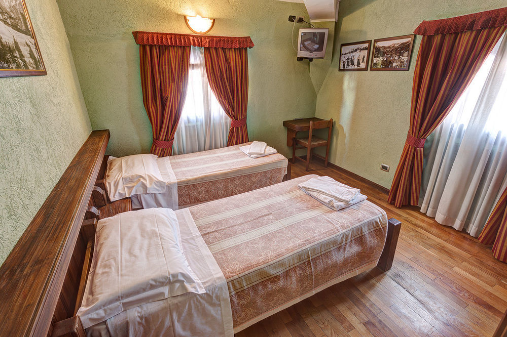 Hotel Miravalle Oulx Extérieur photo